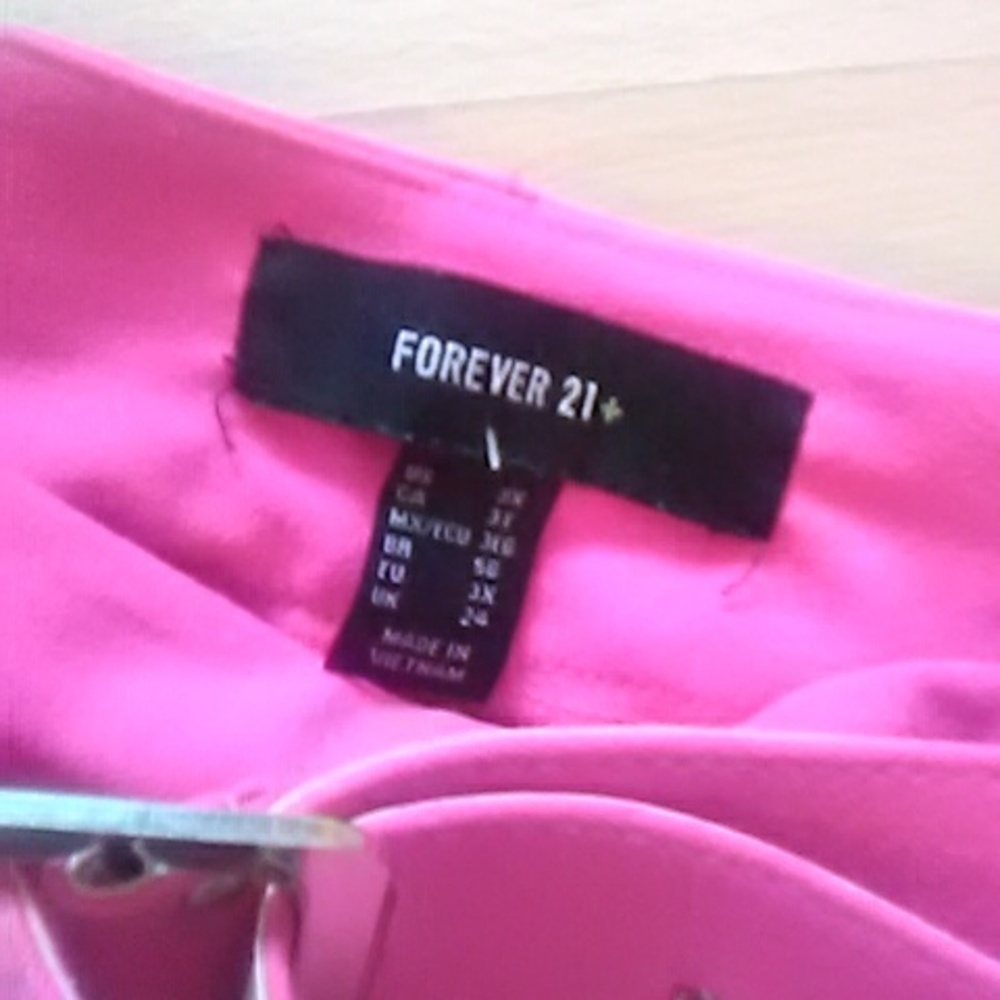 💲1⃣▶Forever 21 Hot Pink Belted Shorts Skort As New - Picture 4 of 5